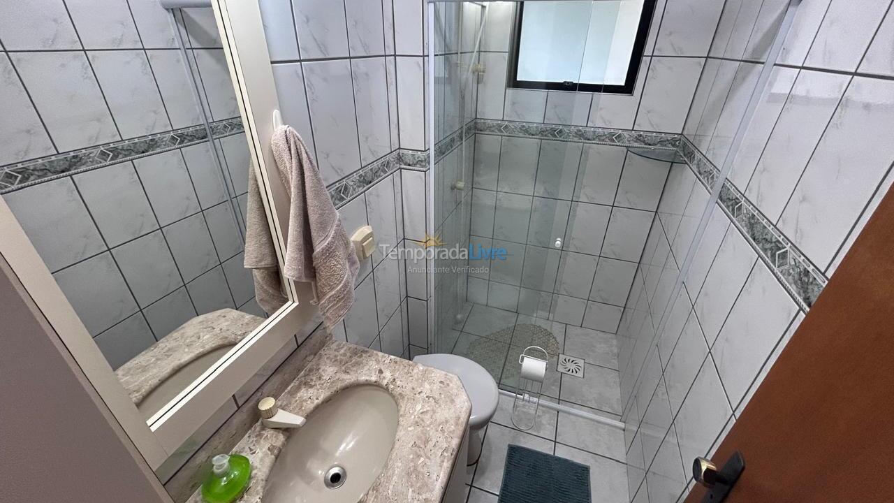 Apartamento para aluguel de temporada em Itapema (Centro)