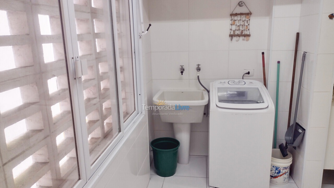 Apartment for vacation rental in Guarujá (Pitangueiras)