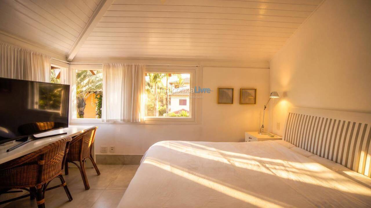 Casa para alquiler de vacaciones em São Sebastião (Praia da Baleia)