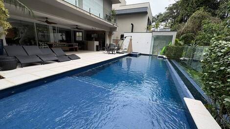 Casa para alugar em Bertioga - Riveira de Lourenço
