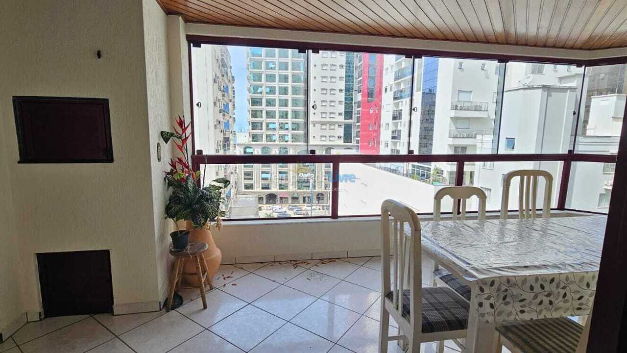 Apartamento para aluguel de temporada em Itapema (Meia Praia)