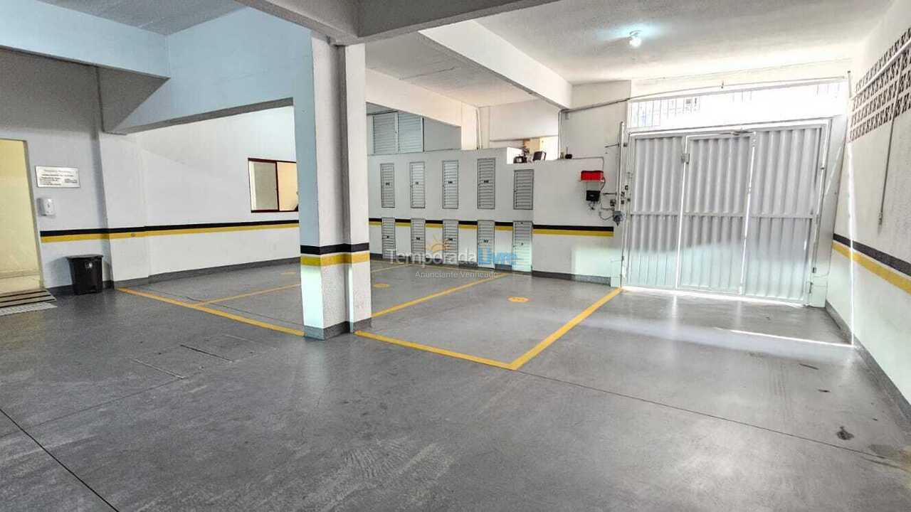Apartamento para aluguel de temporada em Itapema (Meia Praia)