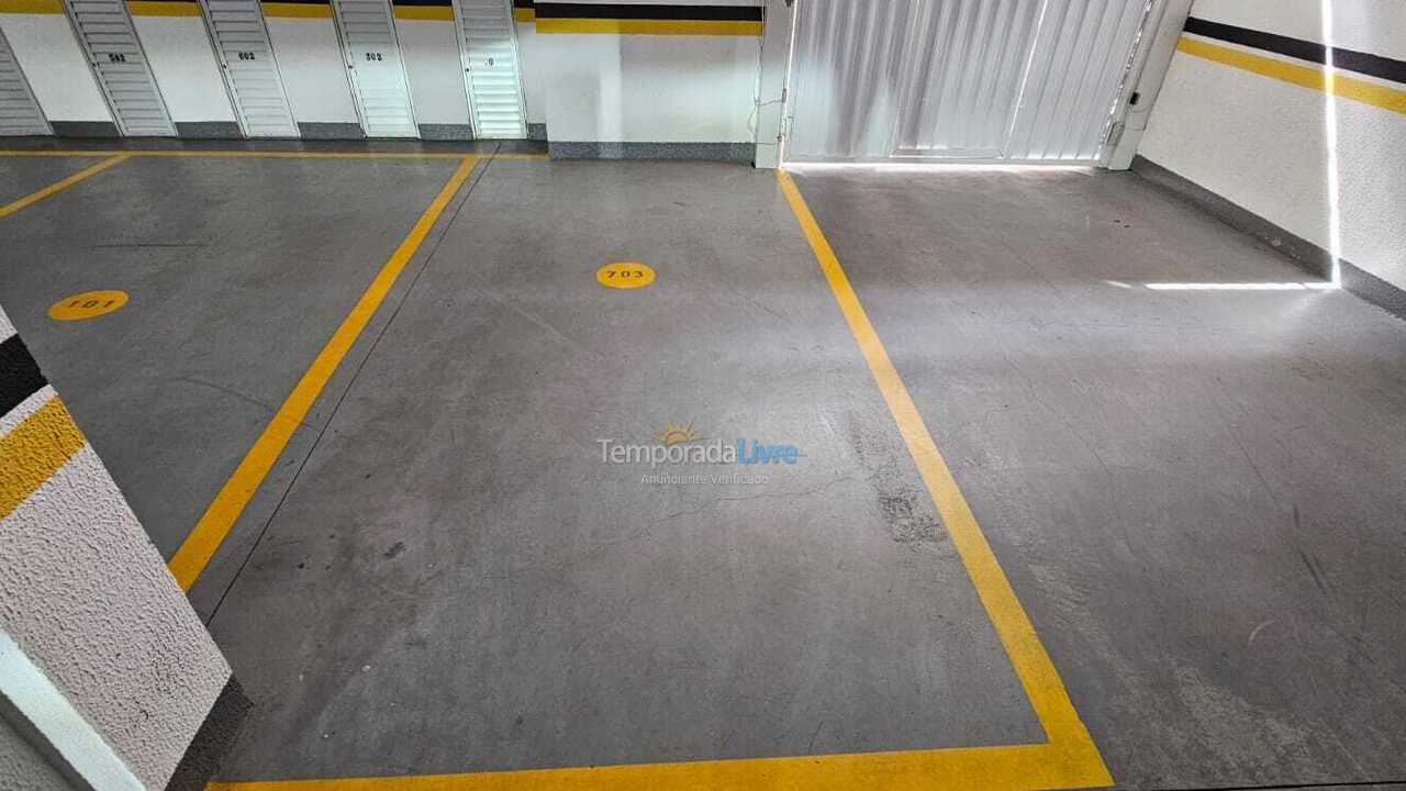 Apartamento para aluguel de temporada em Itapema (Meia Praia)