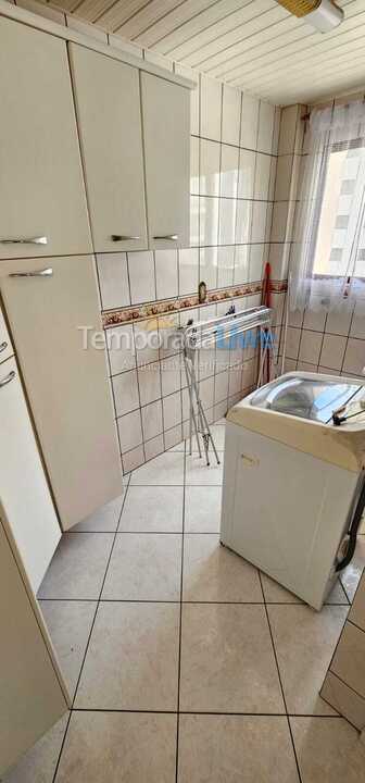 Apartamento para aluguel de temporada em Itapema (Meia Praia)