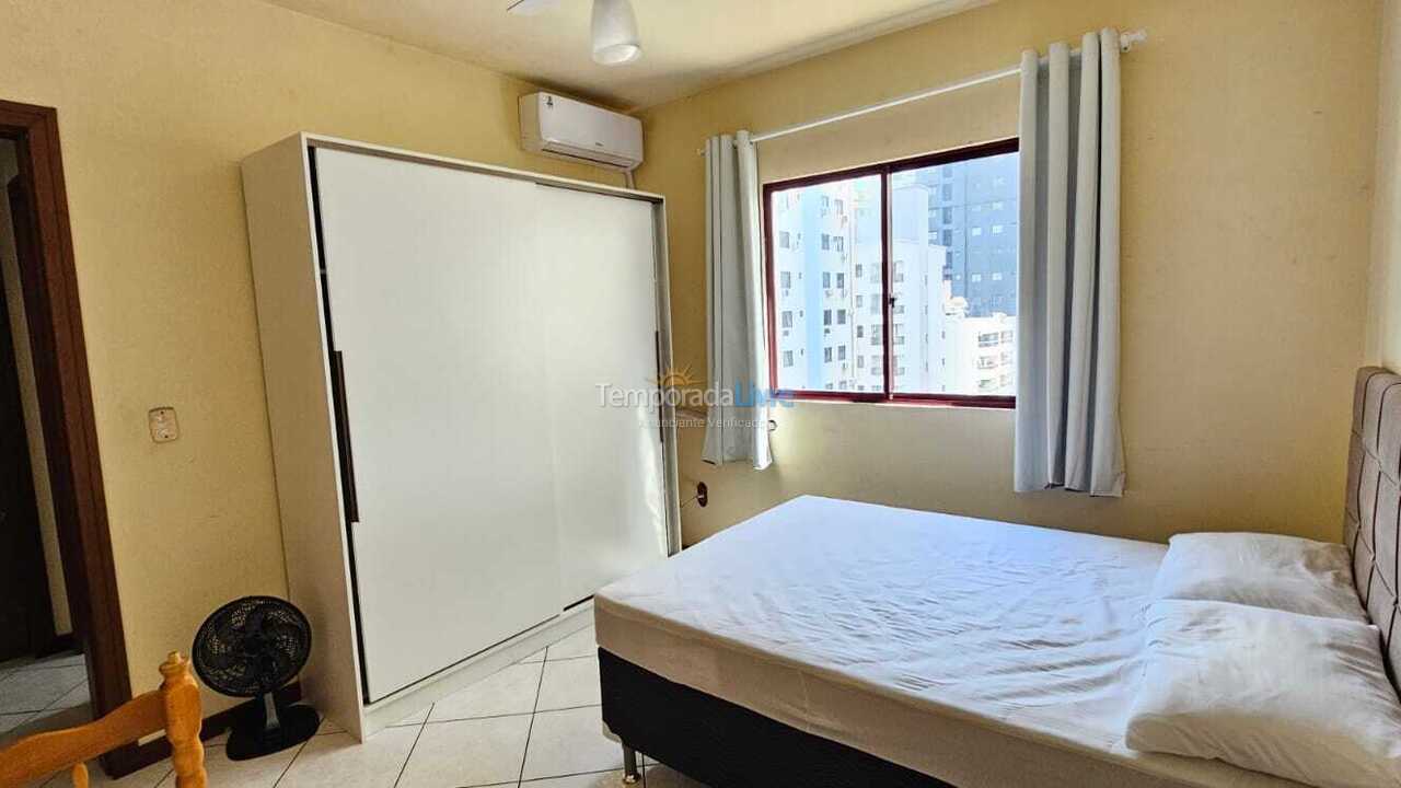 Apartamento para aluguel de temporada em Itapema (Meia Praia)