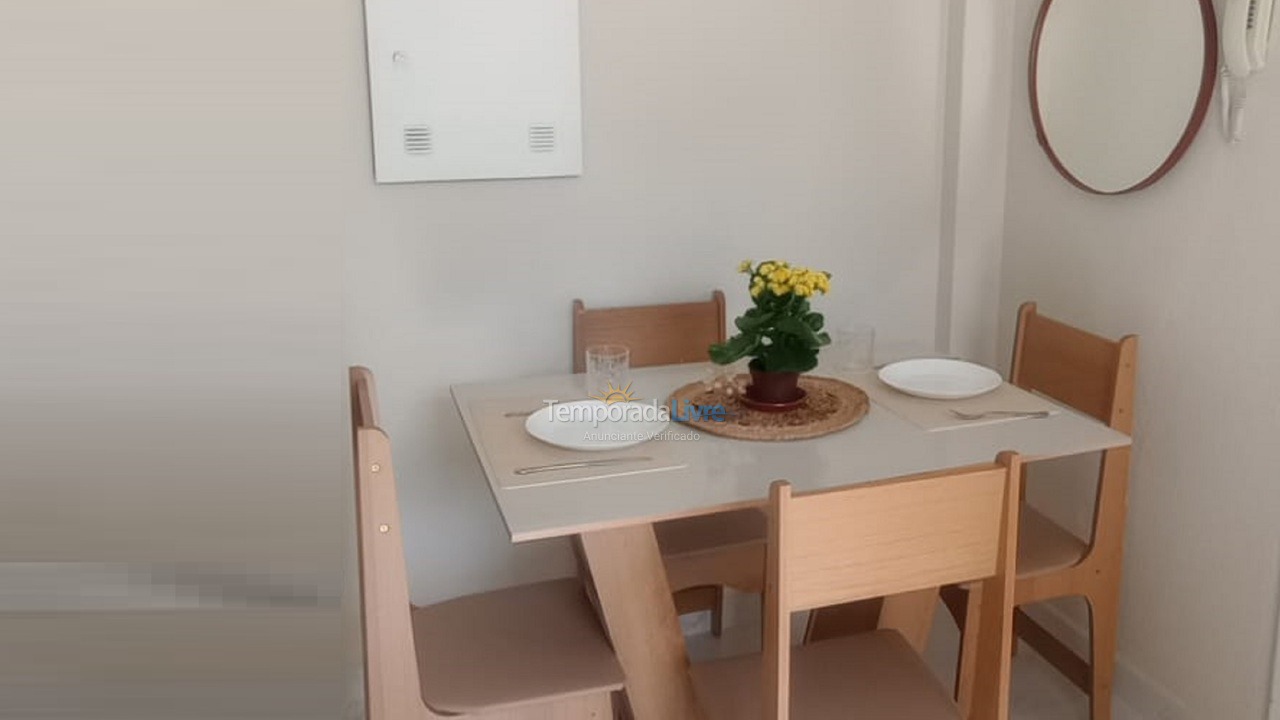 Apartamento para aluguel de temporada em Santos (Aparecida)