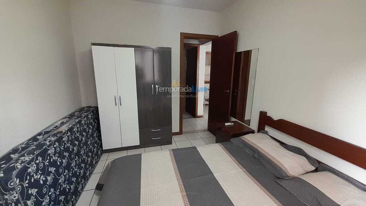 Apartment for vacation rental in Itapema (Meia Praia)