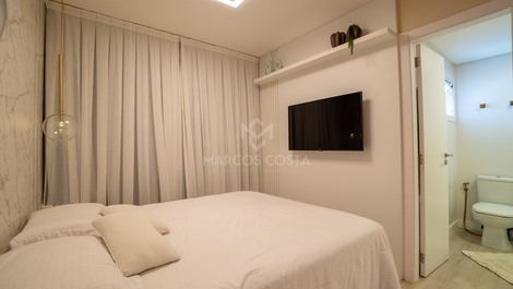 Condomínio frente mar, apartamento lateral com vista mar (AL30)