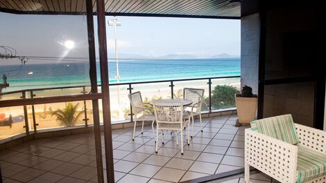 Beautiful and well located 3 bedrooms facing the sea - Praia do Forte...