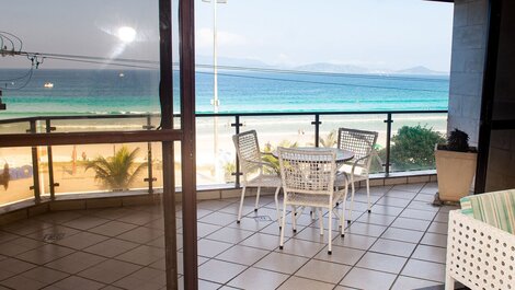 Beautiful and well located 3 bedrooms facing the sea - Praia do Forte...
