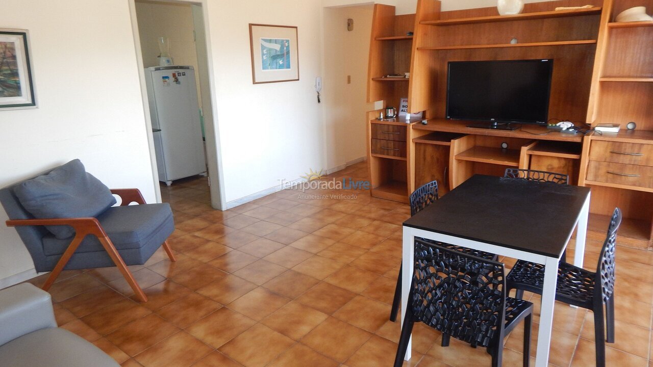 Apartamento para aluguel de temporada em Cabo Frio (Braga)
