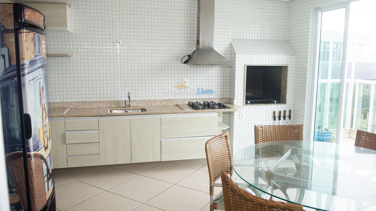 Apartamento para alquiler de vacaciones em Cabo Frio (Praia do Forte)