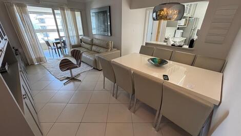 Apartamento en Riviera con vistas a la playa.