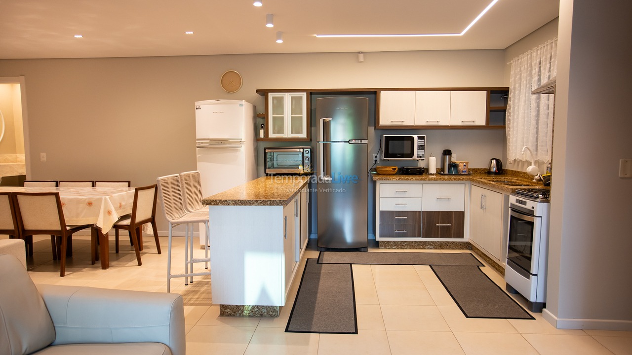 Casa para alquiler de vacaciones em Bombinhas (Mariscal)