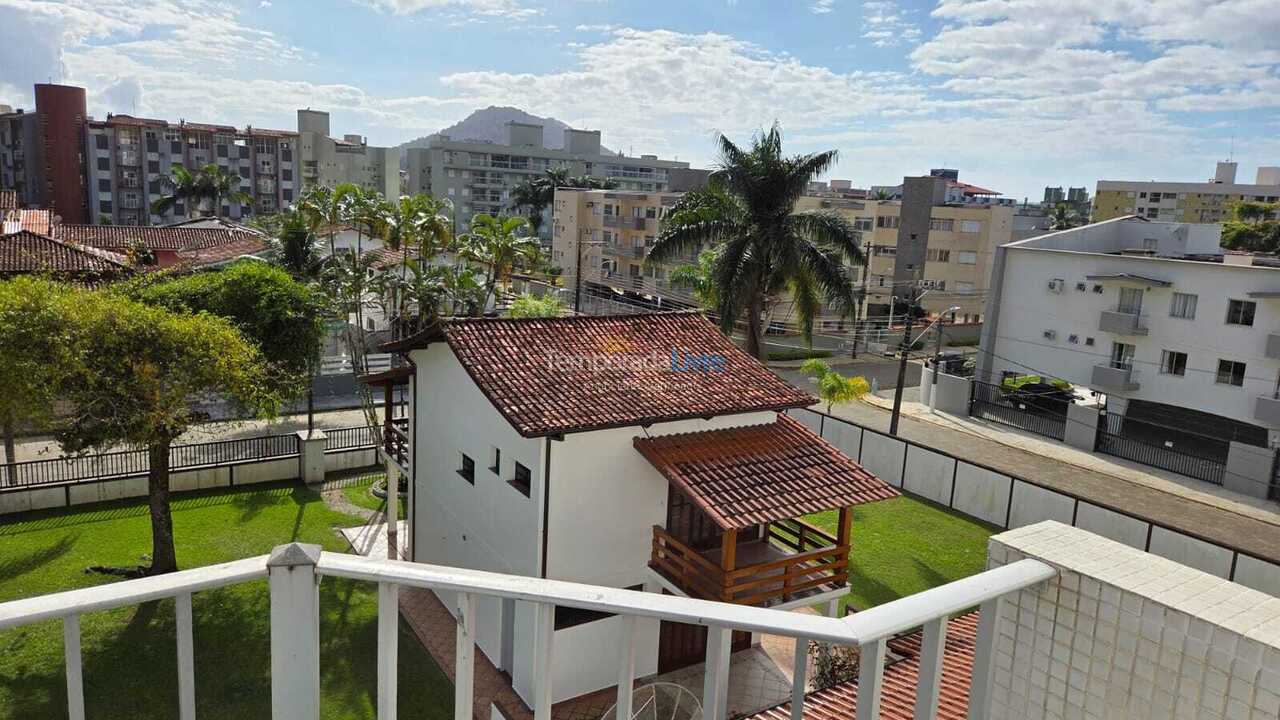 Apartamento para aluguel de temporada em Ubatuba (Praia Grande)