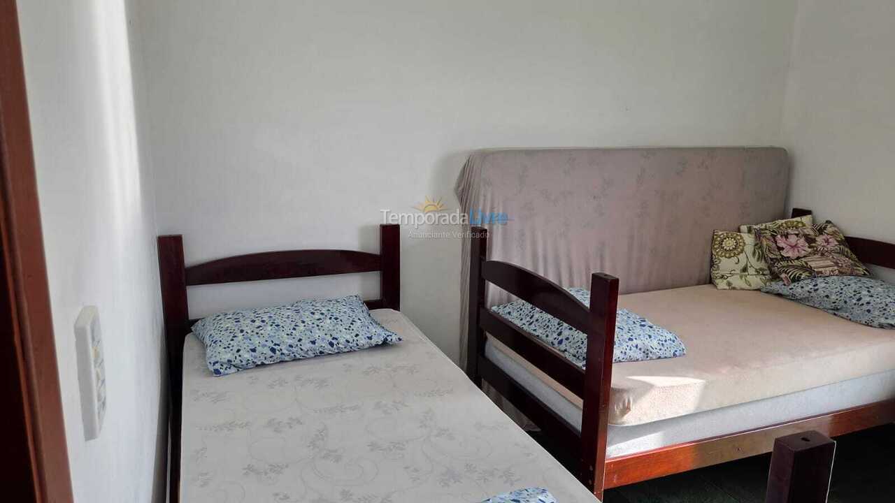 Apartamento para aluguel de temporada em Ubatuba (Praia Grande)