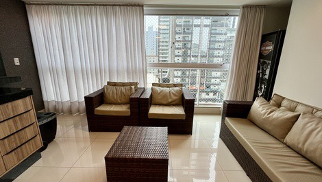 Luxurious apartment in Meia Praia for 6 people.