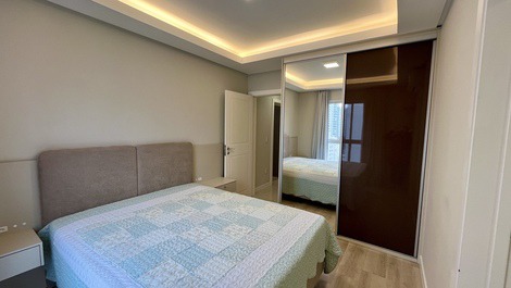 Luxurious apartment in Meia Praia for 6 people.