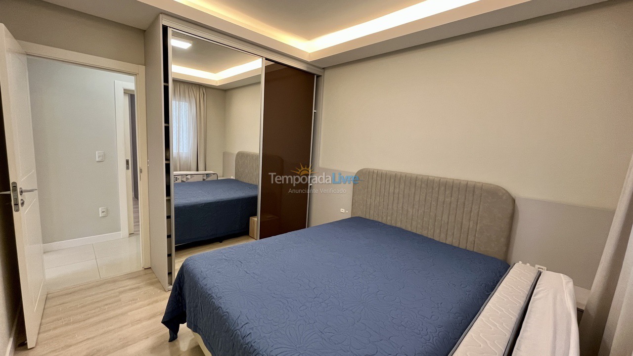 Apartment for vacation rental in Itapema (Meia Praia)