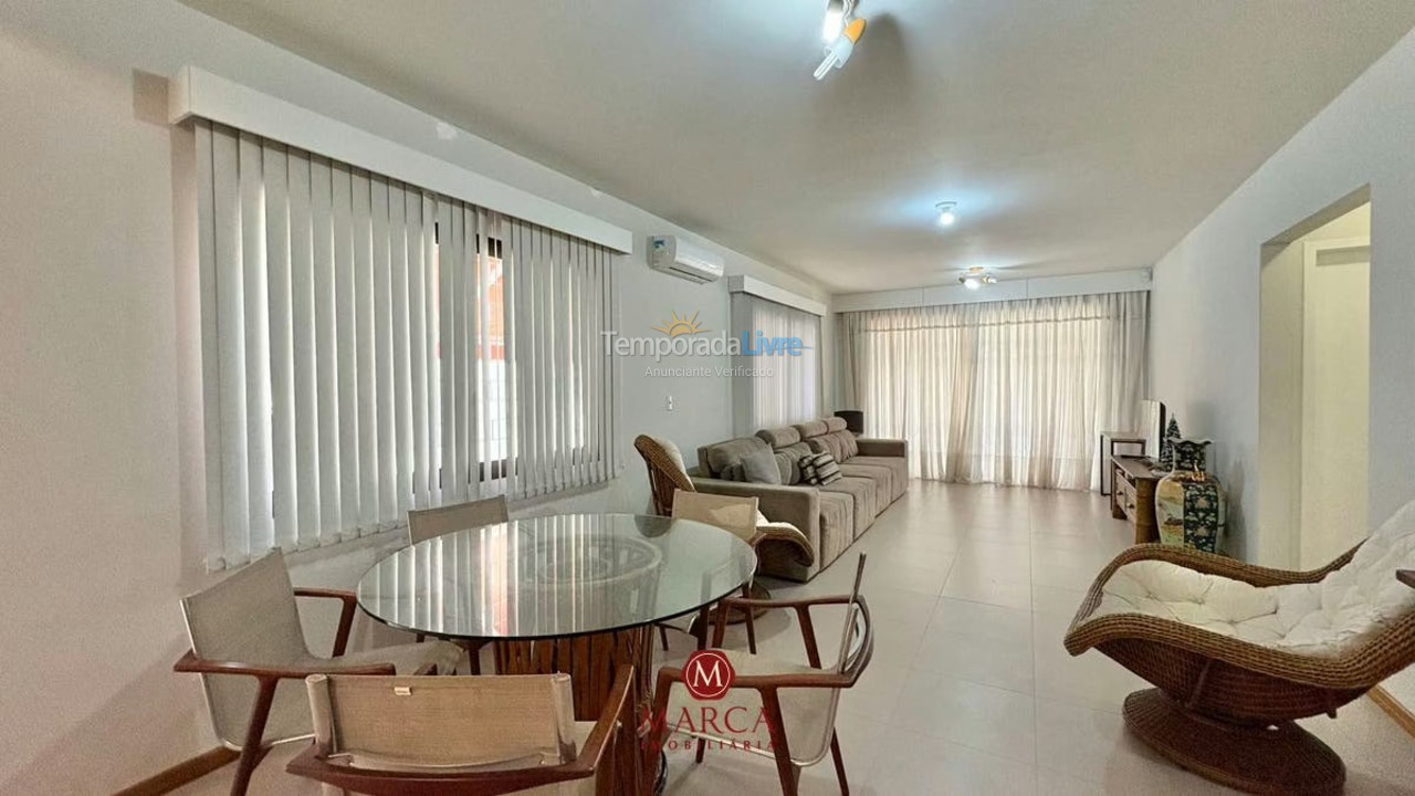 Casa para aluguel de temporada em Bombinhas (Canto Grande)