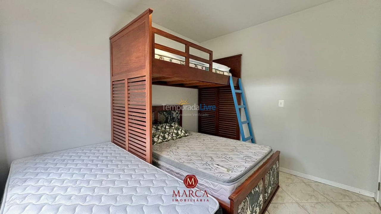 Casa para aluguel de temporada em Bombinhas (Canto Grande)