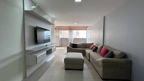 3 bedrooms on the beach with 2 parking spaces, beachfront building