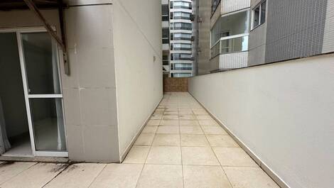 3 bedrooms on the beach with 2 parking spaces, beachfront building