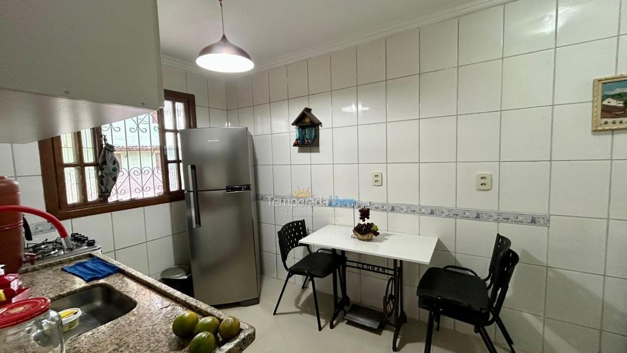 Casa para alquiler de vacaciones em Guarapari (Praia do Morro)