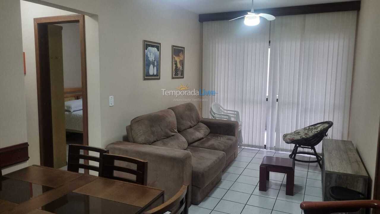 Apartment for vacation rental in Itapema (Meia Praia)