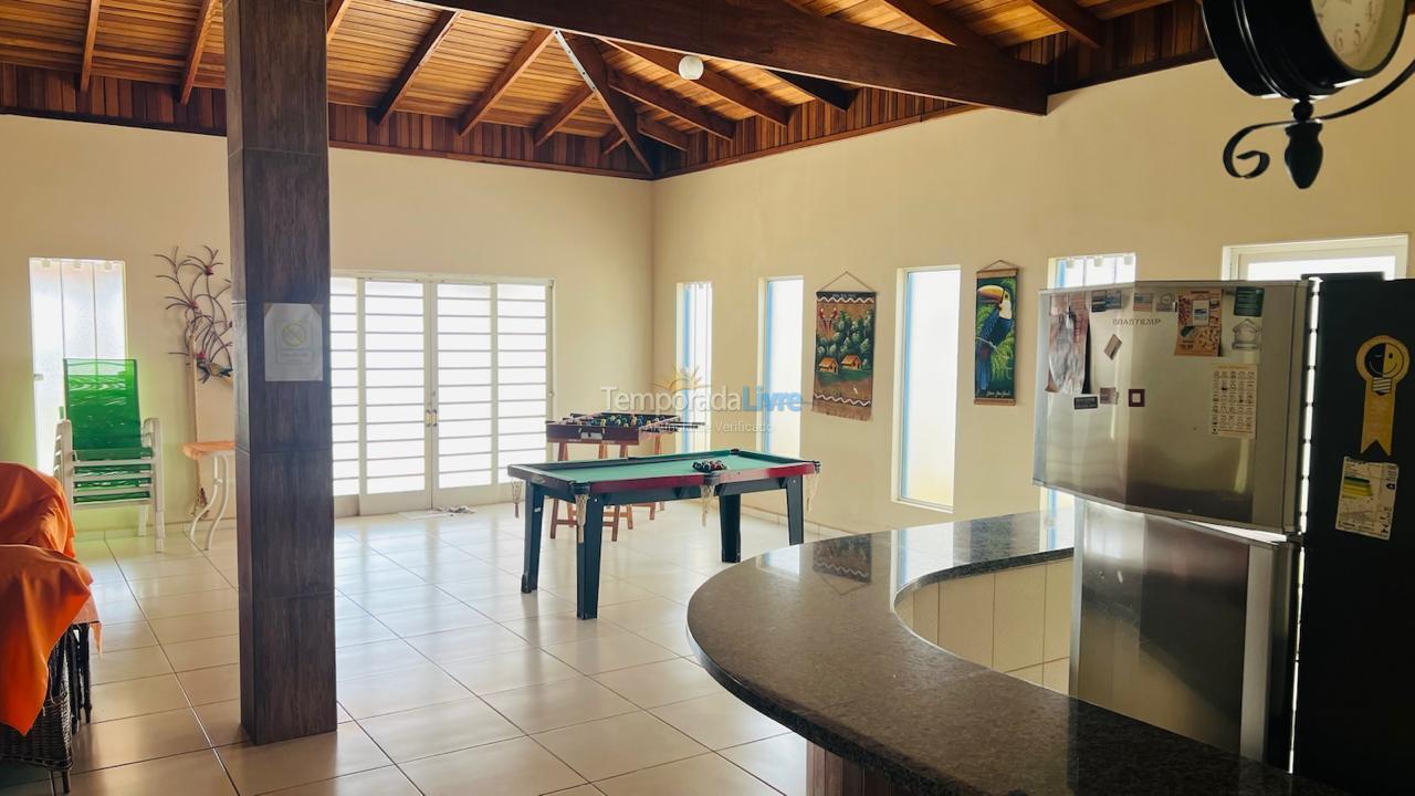 Casa para alquiler de vacaciones em Mairinque (Condomínio Porta do Sol)