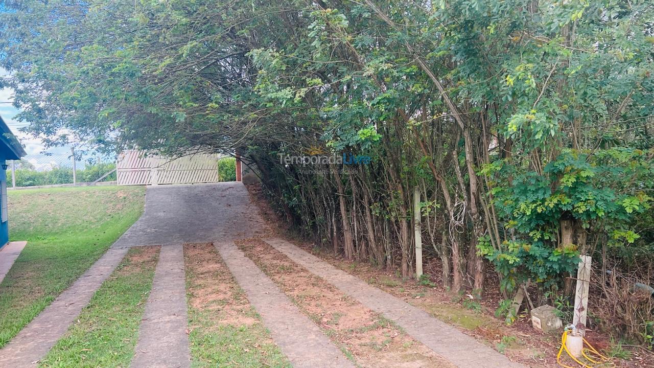 Casa para alquiler de vacaciones em Mairinque (Condomínio Porta do Sol)