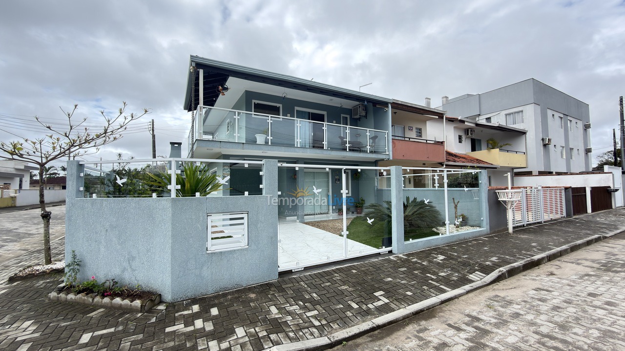Casa para aluguel de temporada em Itapoá (Jardim Perola do Atlântico)