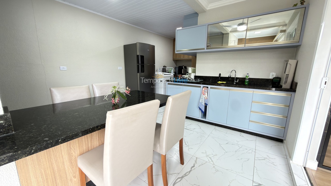 Casa para aluguel de temporada em Itapoá (Jardim Perola do Atlântico)