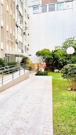 Apartamento a 50 metros de la playa, el paseo marítimo y el centro comercial Atlântico.