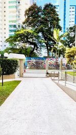 Apartamento a 50 metros de la playa, el paseo marítimo y el centro comercial Atlântico.