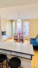 Apartamento a 50 metros de la playa, el paseo marítimo y el centro comercial Atlântico.