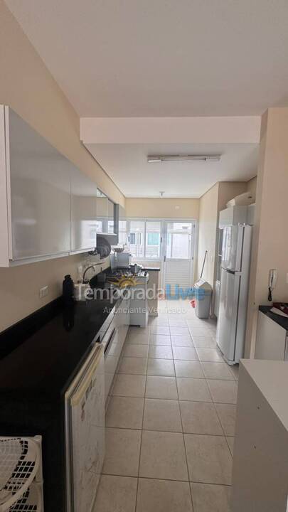 Casa para aluguel de temporada em Governador Celso Ramos (Praia de Palmas)