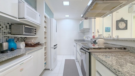 APARTMENT IN SHARED CLUB