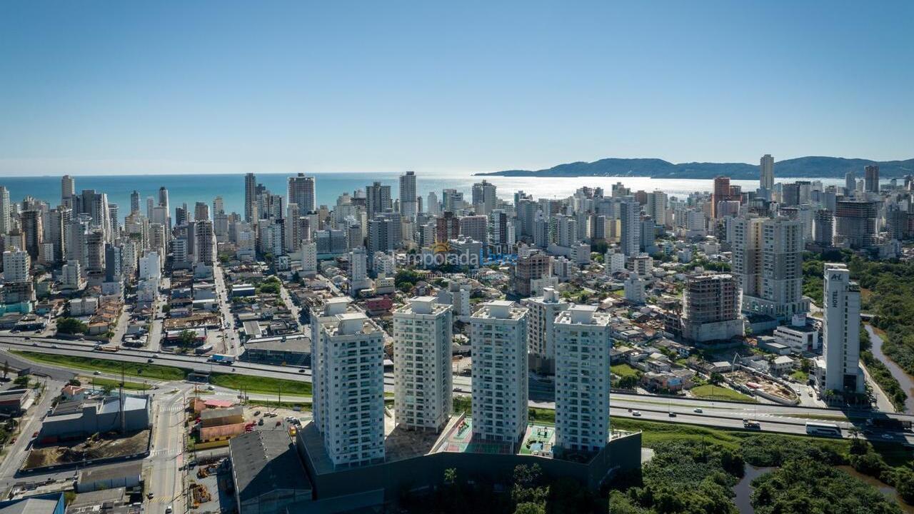Apartment for vacation rental in Itapema (Meia Praia)