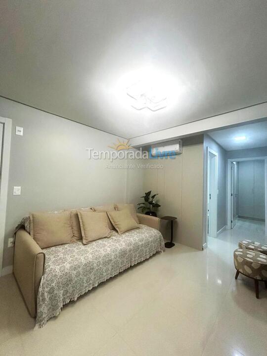 Apartment for vacation rental in Itapema (Meia Praia)
