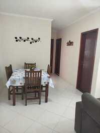 Apartamento en P. das Toninhas, 7 plazas, a 150 m de la playa, 2 dormitorios - aire acondicionado - Wi-Fi