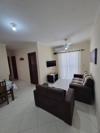 Apartamento en P. das Toninhas, 7 plazas, a 150 m de la playa, 2 dormitorios - aire acondicionado - Wi-Fi