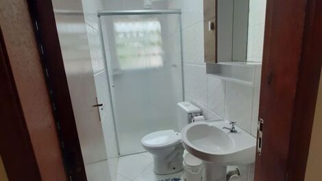Apartamento en P. das Toninhas, 7 plazas, a 150 m de la playa, 2 dormitorios - aire acondicionado - Wi-Fi