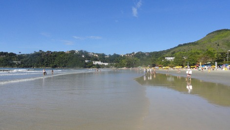 Apartamento en P. das Toninhas, 7 plazas, a 150 m de la playa, 2 dormitorios - aire acondicionado - Wi-Fi