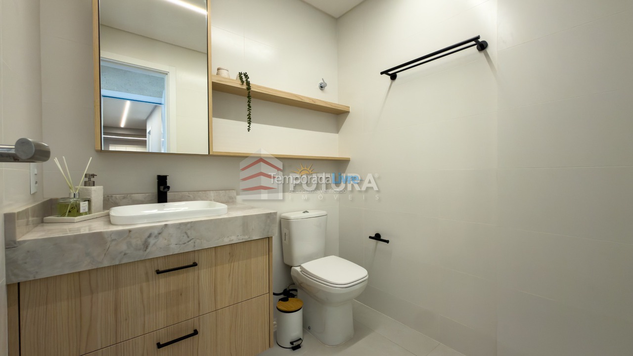 Apartment for vacation rental in Bombinhas (Canto Grande)