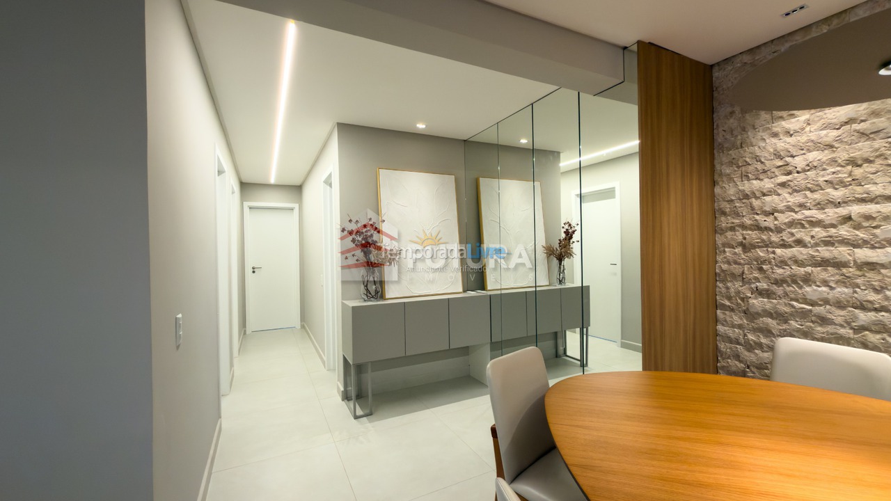 Apartment for vacation rental in Bombinhas (Canto Grande)