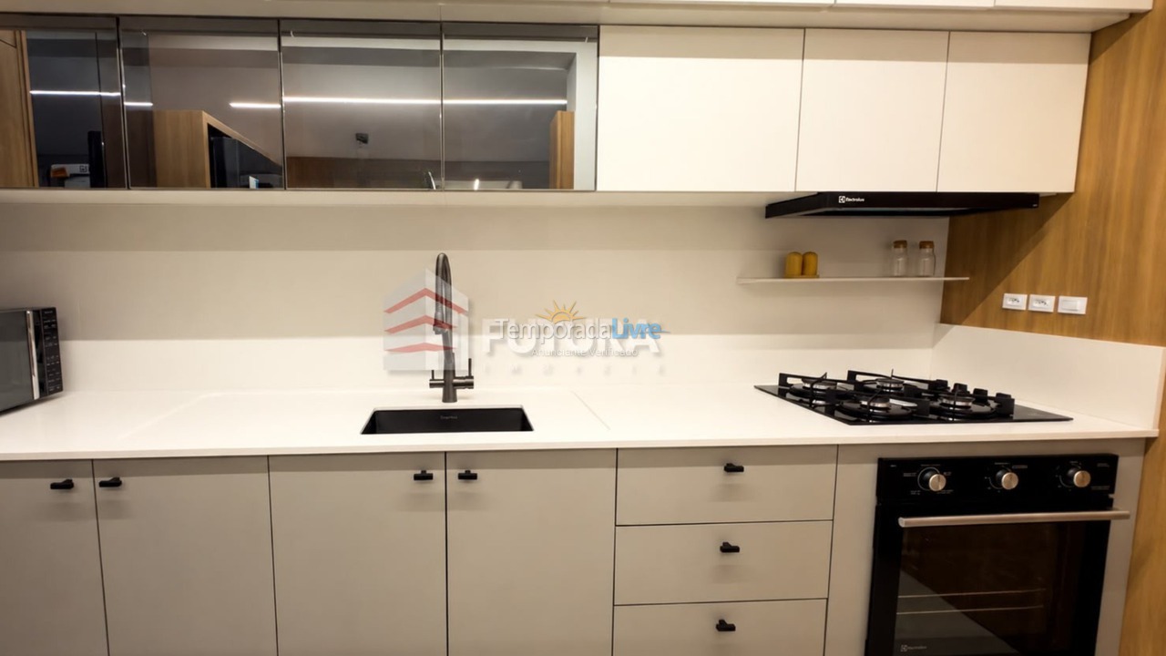 Apartment for vacation rental in Bombinhas (Canto Grande)