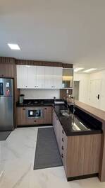 Excellent 3-suite apartment 150 meters from the beach.