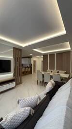 Excellent 3-suite apartment 150 meters from the beach.