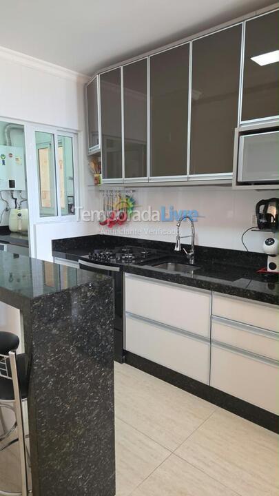 Apartment for vacation rental in Bombinhas (Praia de Bombas)